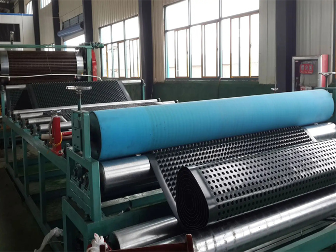 排水板生产设备